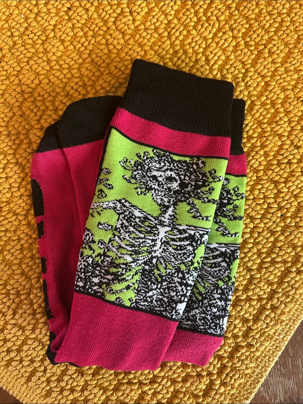 Grateful Dead Skeleton Graphic Crew Socks